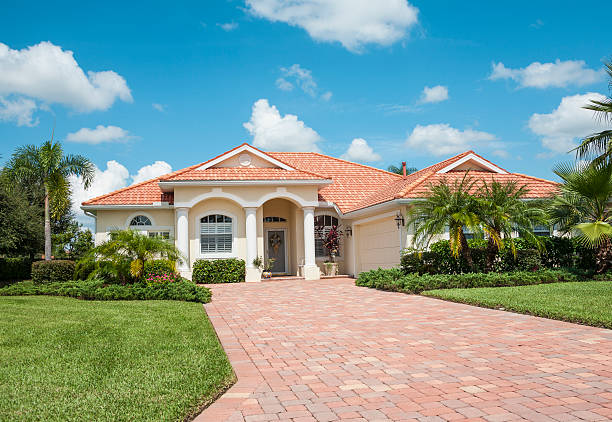 Best Interlocking Driveway Pavers  in Leawood, KS